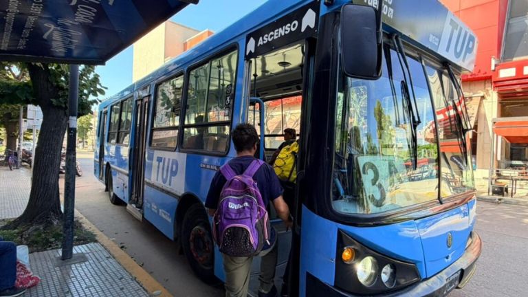Venado Tuerto restituyó el servicio pleno del transporte urbano con cinco colectivos incorporados