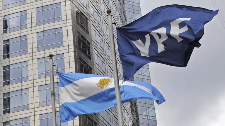 La Justicia de EE.UU suspende avances en el juicio por expropiación de YPF