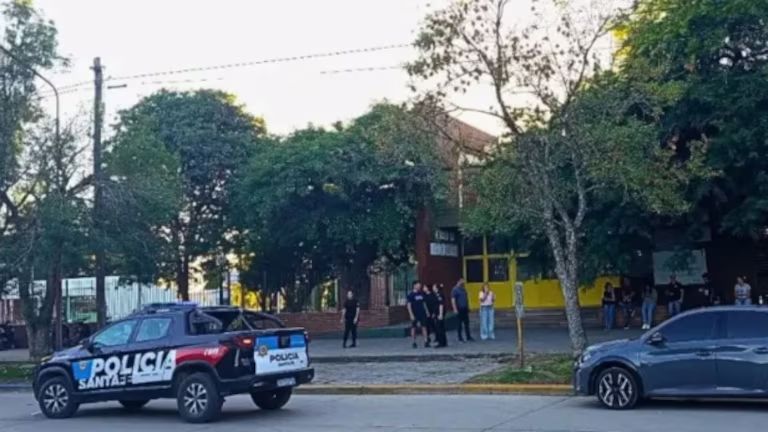 Ataque fatal en Santa Fe: un alumno llevó un arma a la escuela y asesinó a un compañero en San Cristóbal