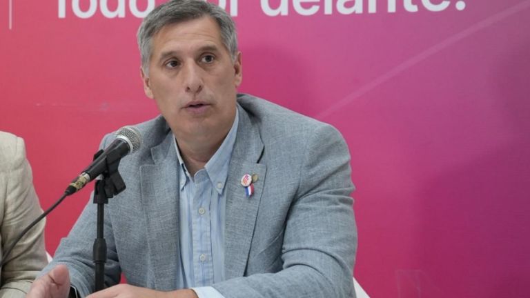 Santa Fe advierte caída de ingresos por coparticipación en medio del freno económico