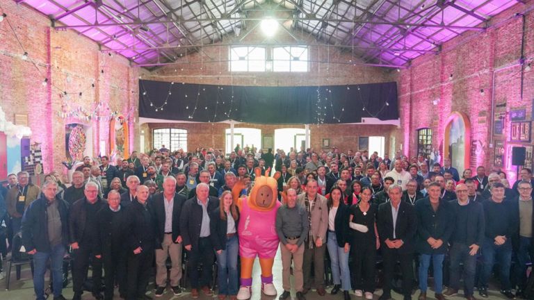 Santa Fe capacita a más de 350 dirigentes deportivos con la mira puesta en los Juegos Suramericanos 2026
