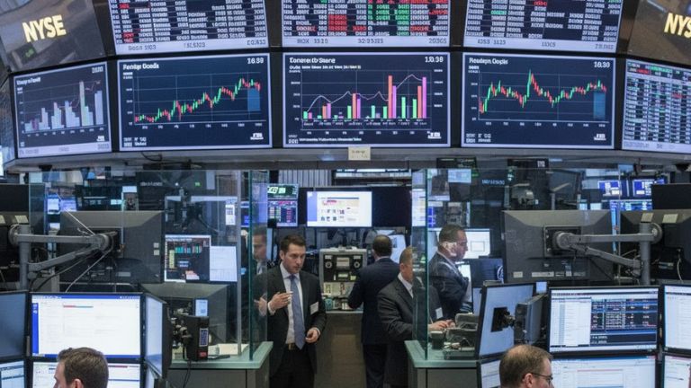 Advertencias de Scott Bessent hacen repuntar el riesgo país argentino