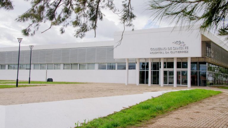 Pullaro activa un centro logístico sanitario para abastecer a 700 centros de salud